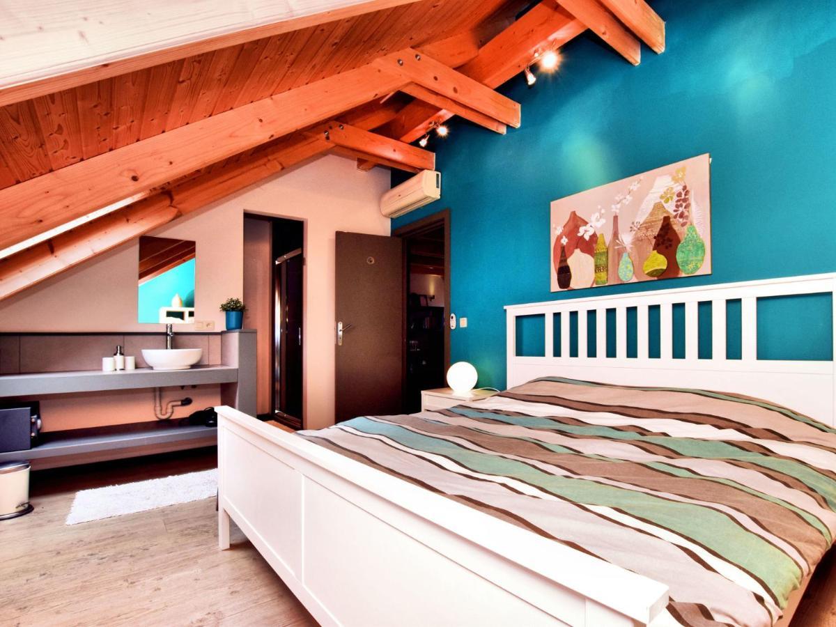 Beautiful Villa With Heated Outdoor Pool Manhay 외부 사진