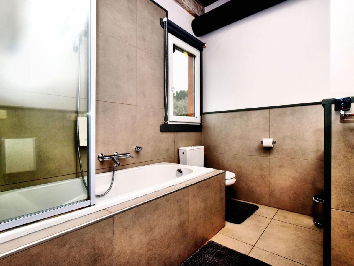Beautiful Villa With Heated Outdoor Pool Manhay 외부 사진
